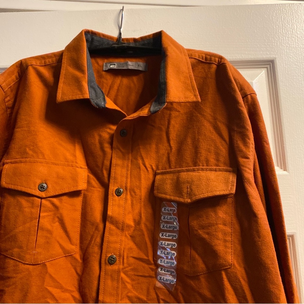 NWOT- REI Men's Flannel Shirt XL Long Sleeve Burnt Orange Pockets Outdoor